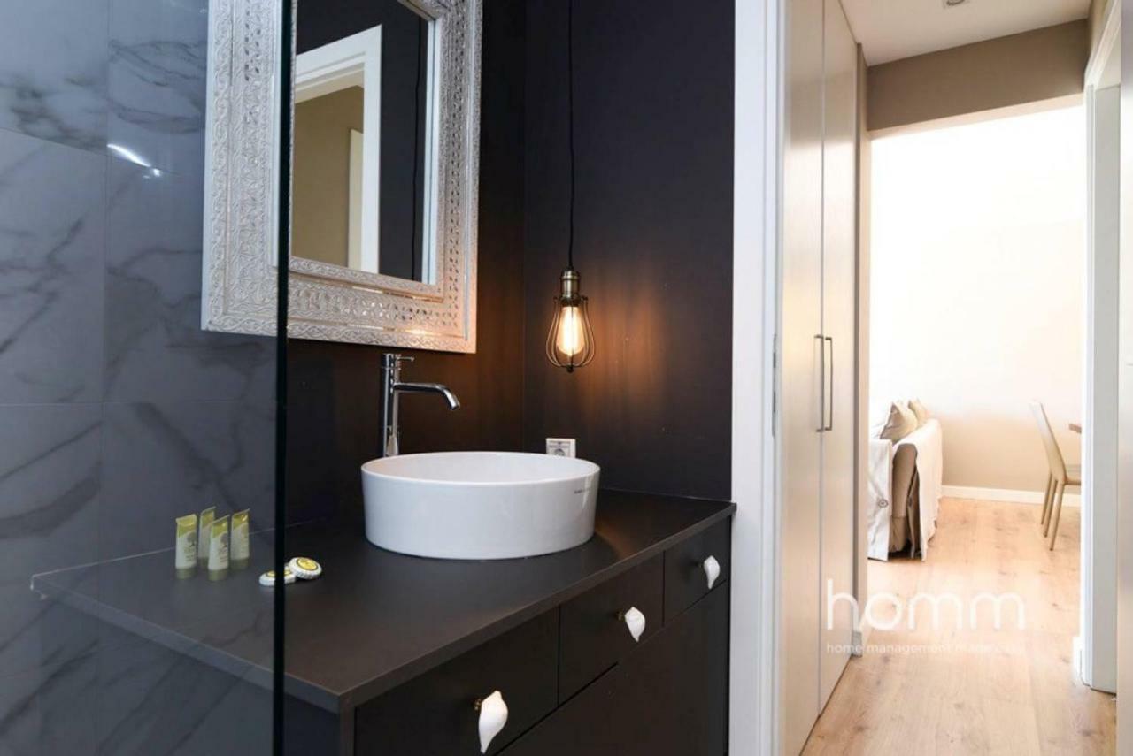 142M² Bright Alimos Apartment With Marina View Экстерьер фото